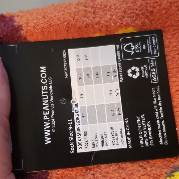 Peanuts Fall fuzzy crew socks 3 PK NWT - Picture 5 of 5